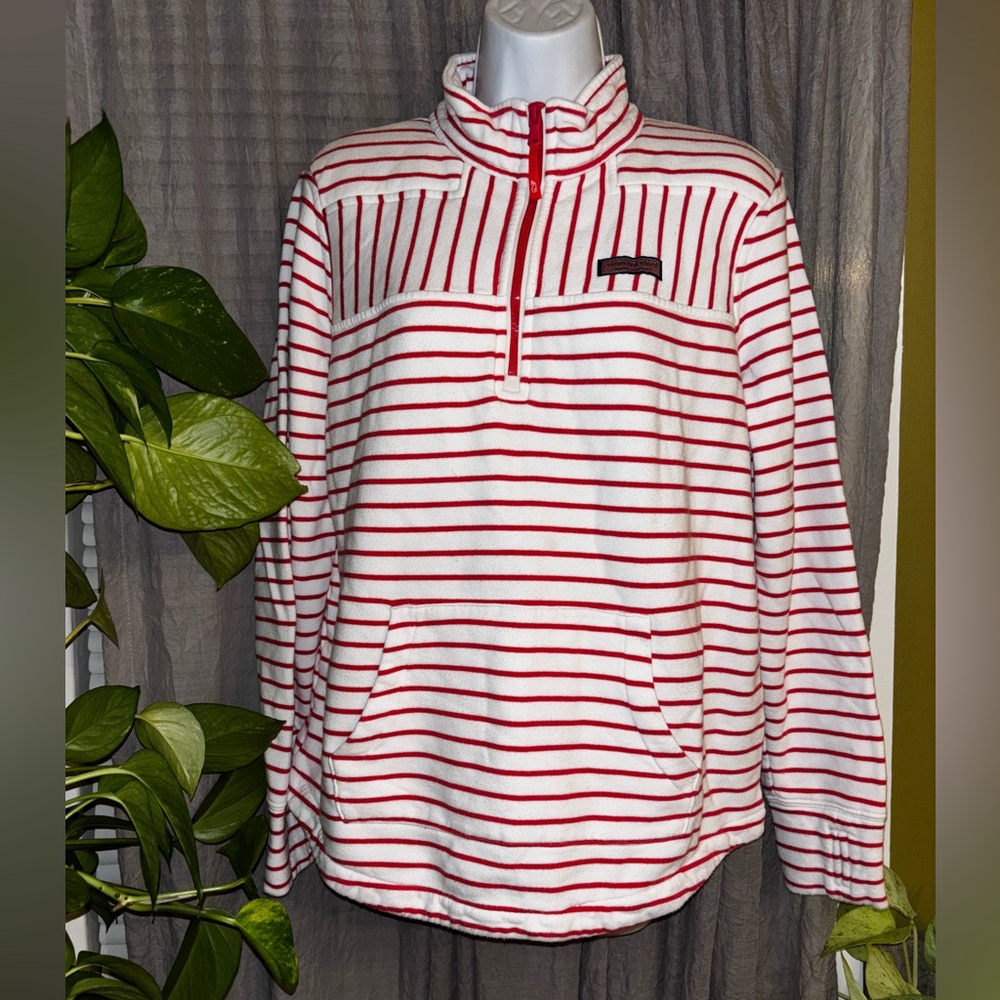 Vineyard Vines Red and White Striped Top size medium